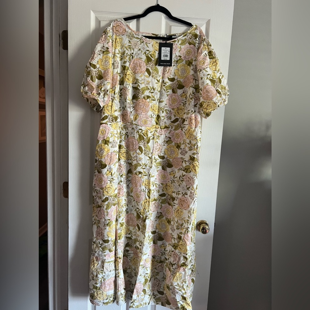 NWT Floral Linen Maxi